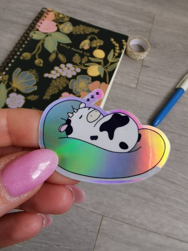 Sticker vache sleeping holographique